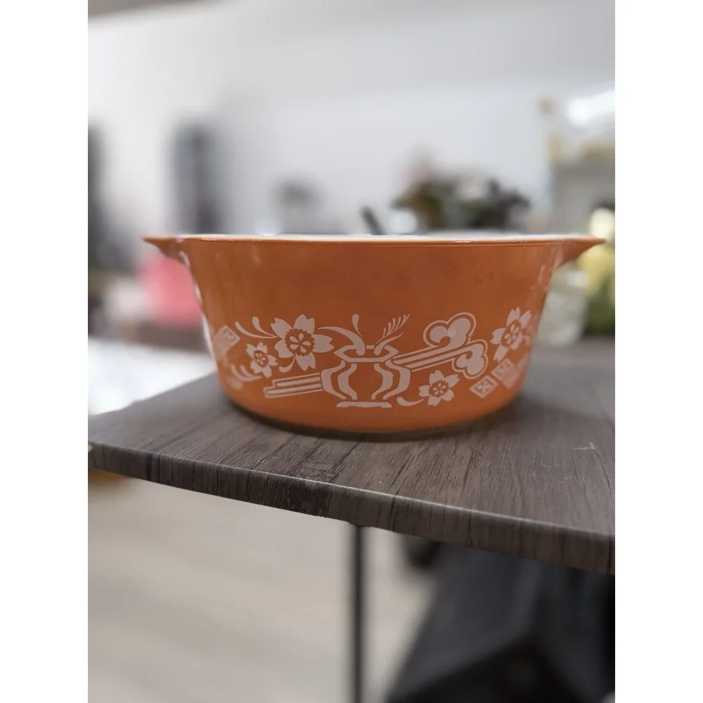 Pyrex Dynasty Rose Casserole Dish No Lid Vintage, 475-B 2.5 Qt